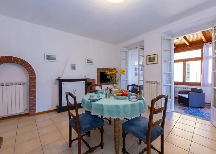 Casa Mira Al Apartman *